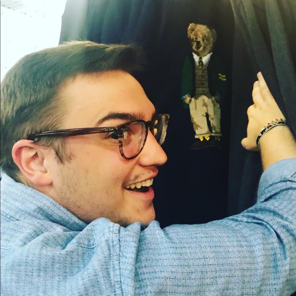 Meet your Posher, Elliott